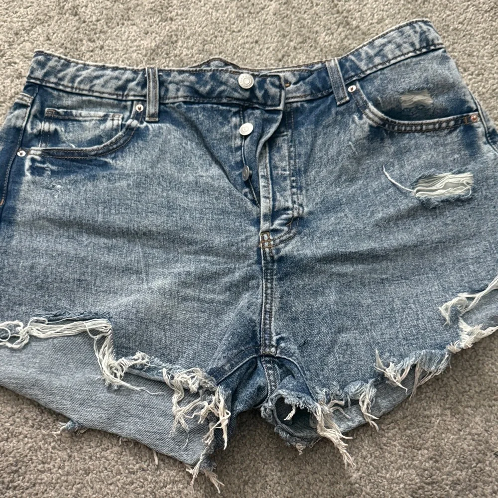 Wild Fable Blue Distressed Jean Shorts - Picture 2 of 7